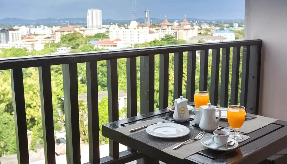 هتل گلدن تولیپ اسنشیال پاتایا